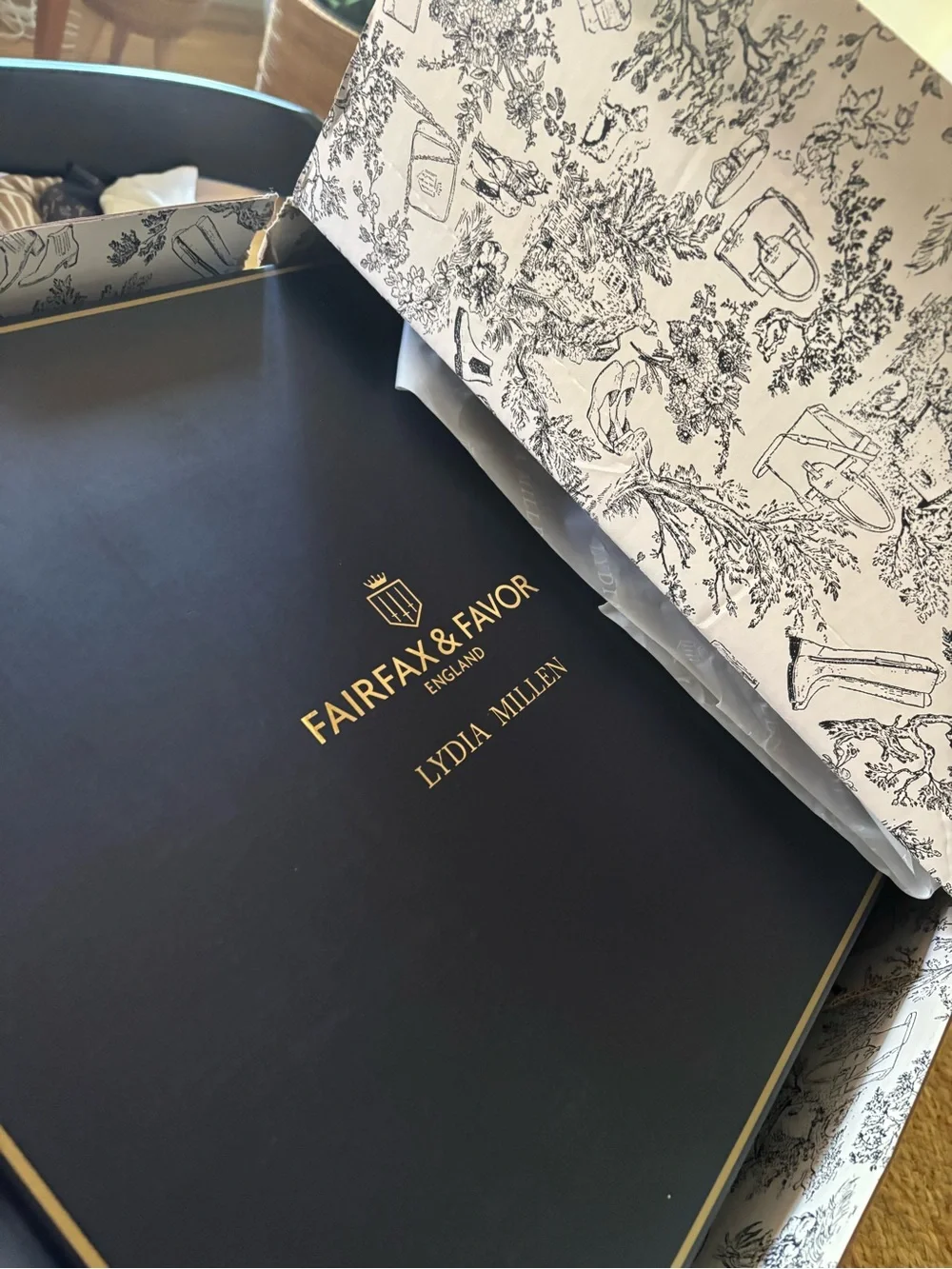 FAIRFAX & FAVOR Top Handle